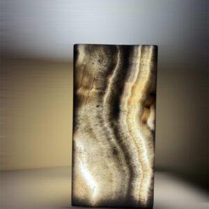 onyx vein cut light lamp